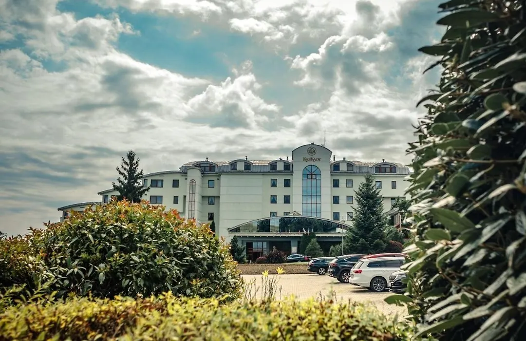 Wellness & Spa Hotel Kaskady-1