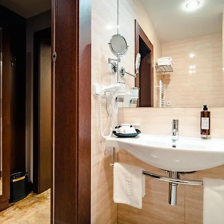 Wellness & Spa Hotel Kaskady-2